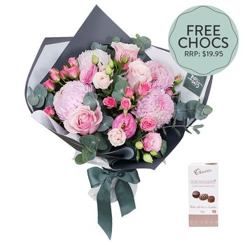 Soft Pink Mixed with FREE Chocs Flowers